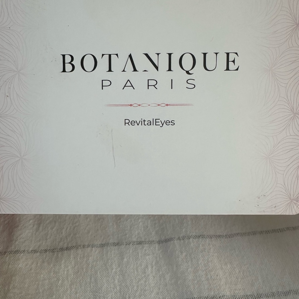 Botanique Paris RevitalEyes Machine
